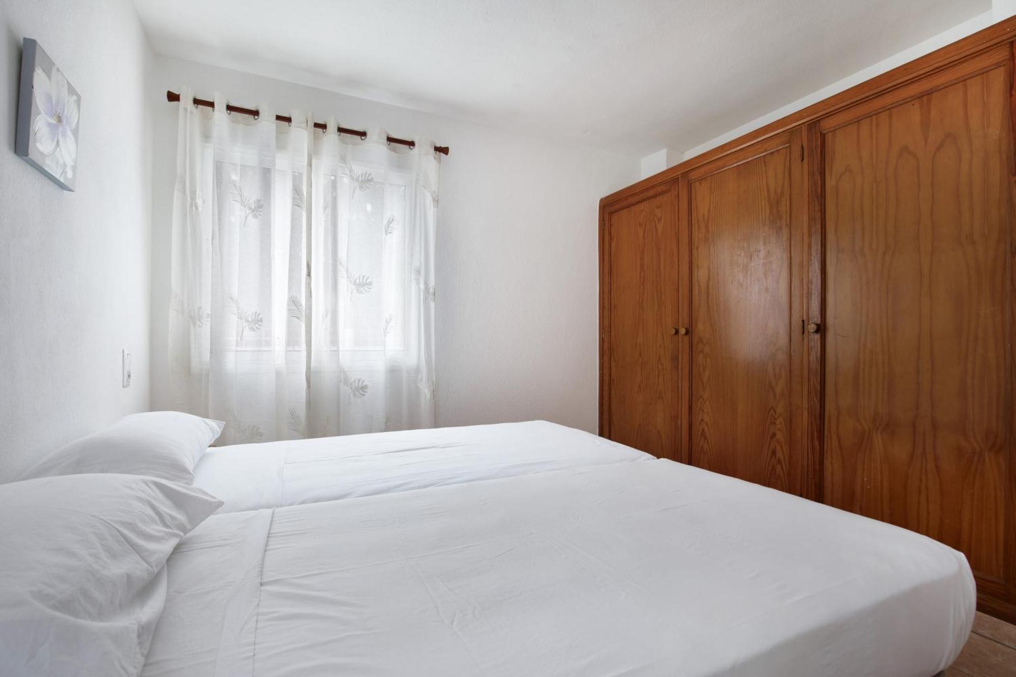 Acuario Apartment คอร์ราเลโฮ ภายนอก รูปภาพ