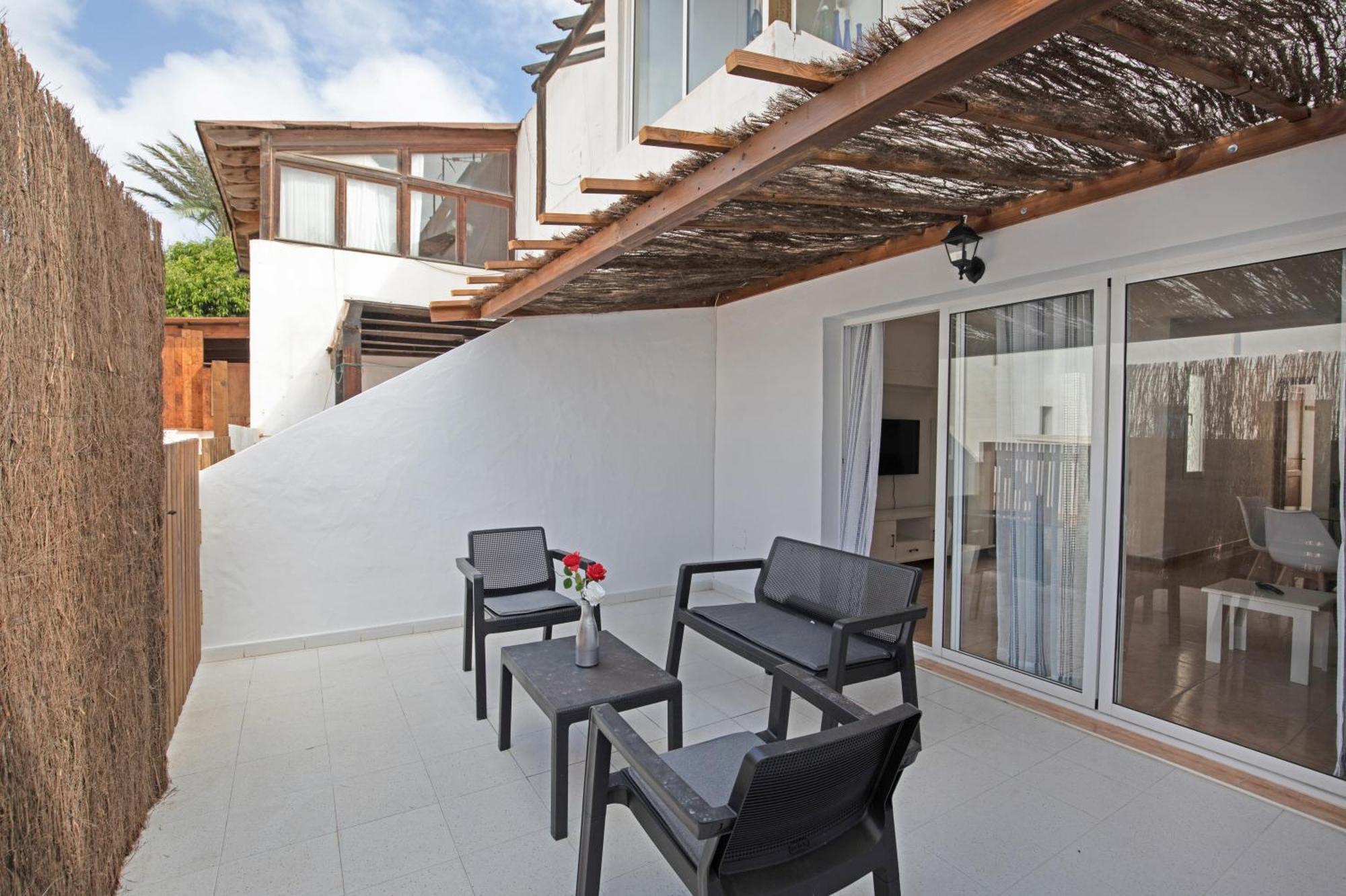 Acuario Apartment คอร์ราเลโฮ ภายนอก รูปภาพ