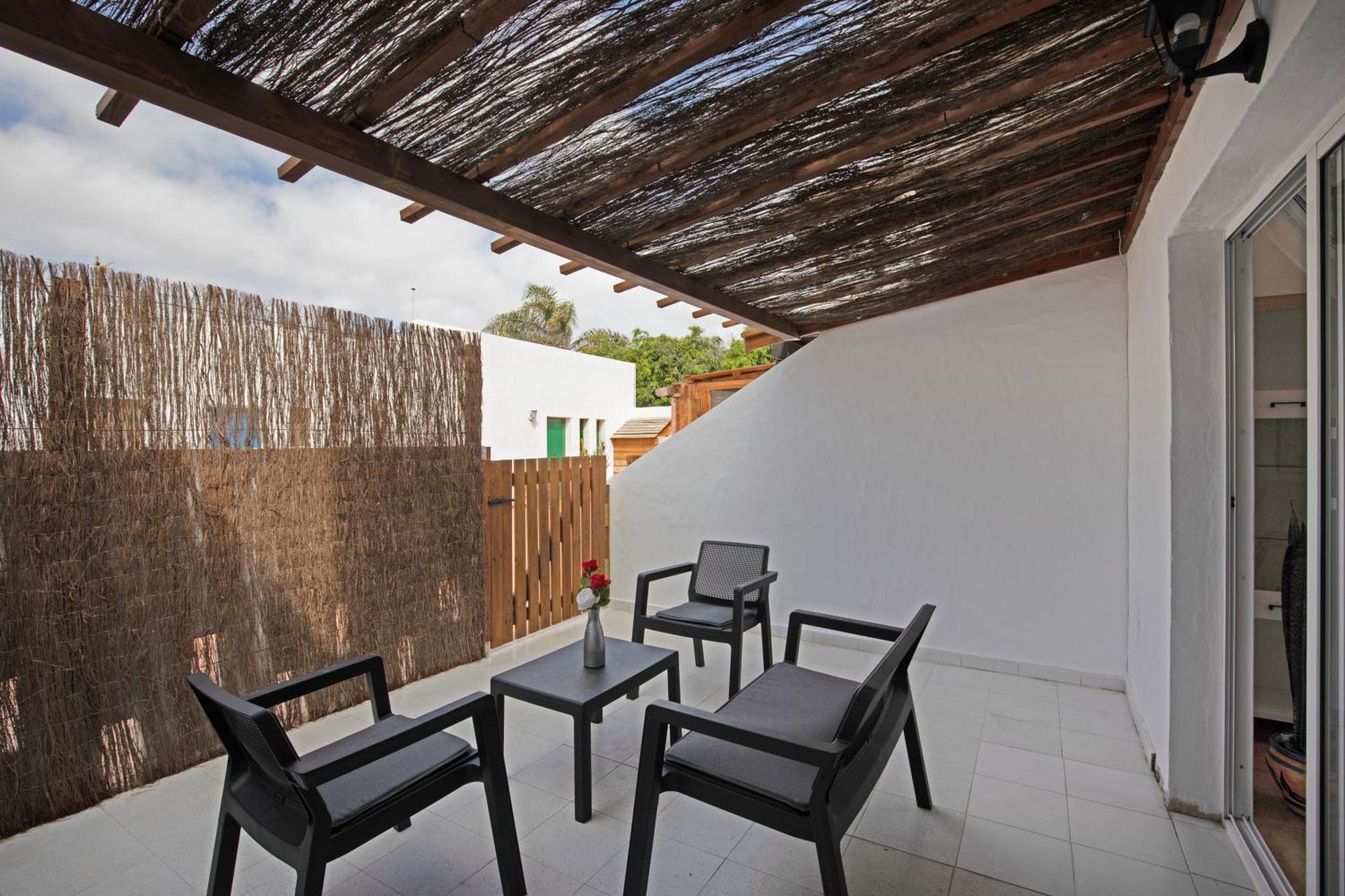 Acuario Apartment คอร์ราเลโฮ ภายนอก รูปภาพ